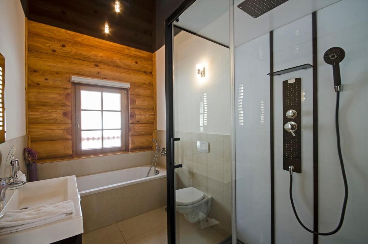 Luxus-Ferienhaus Blockhaus Chalet Nr 2 Toplage Am Feldberg Mit Sauna, Outdoor-Hottub, Kamin Auf 1300M Uem Luaran gambar